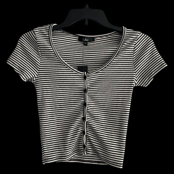 NWT Lulus Striped Button Up Crop Top Size XS Short Sleeve Stretch Casual - Picture 1 of 5